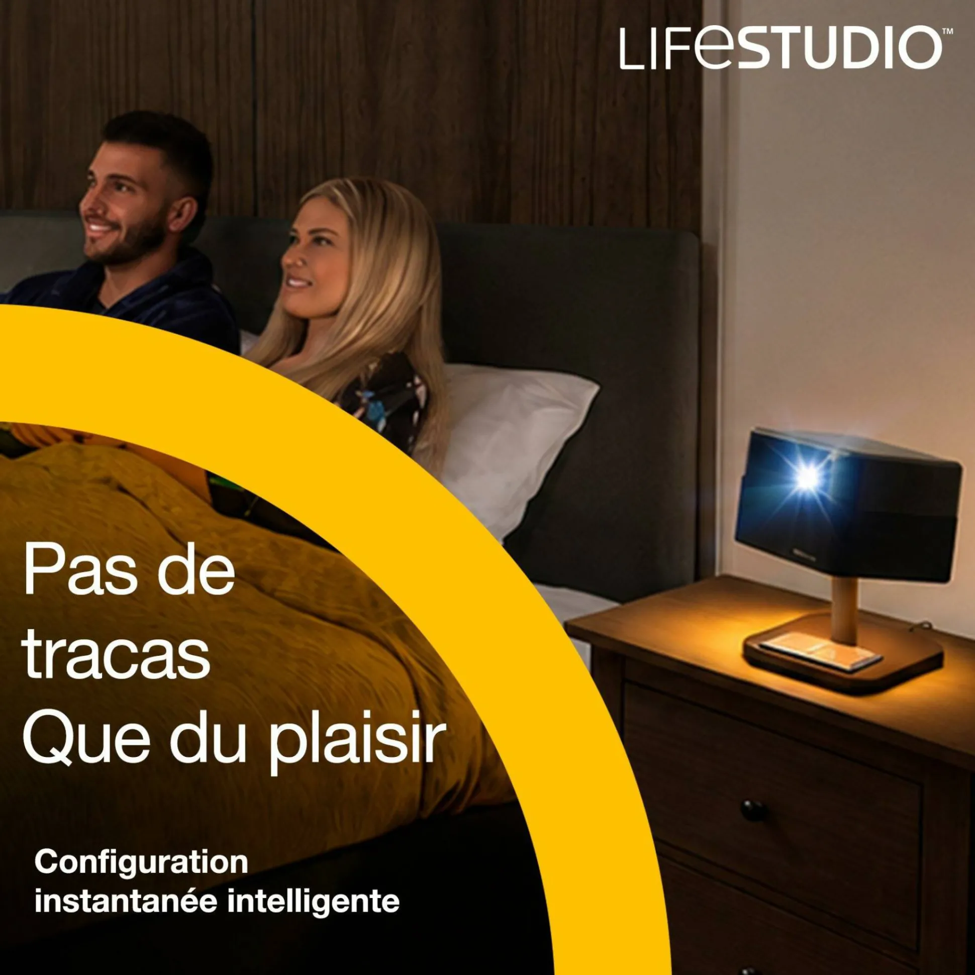 Epson Lifestudio Flex Plus EF-73, Projecteur Smart TV 4K PRO-UHD, portable, 1 000 lumens, Sound by Bose, Google TV, écran de 150 pouces